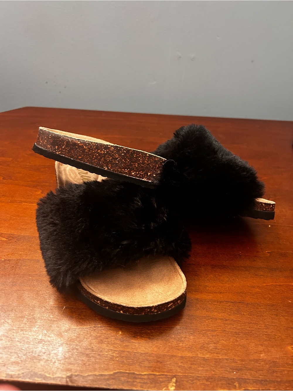 aerie Black Faux Fur Cork Slide Sandals size 7
